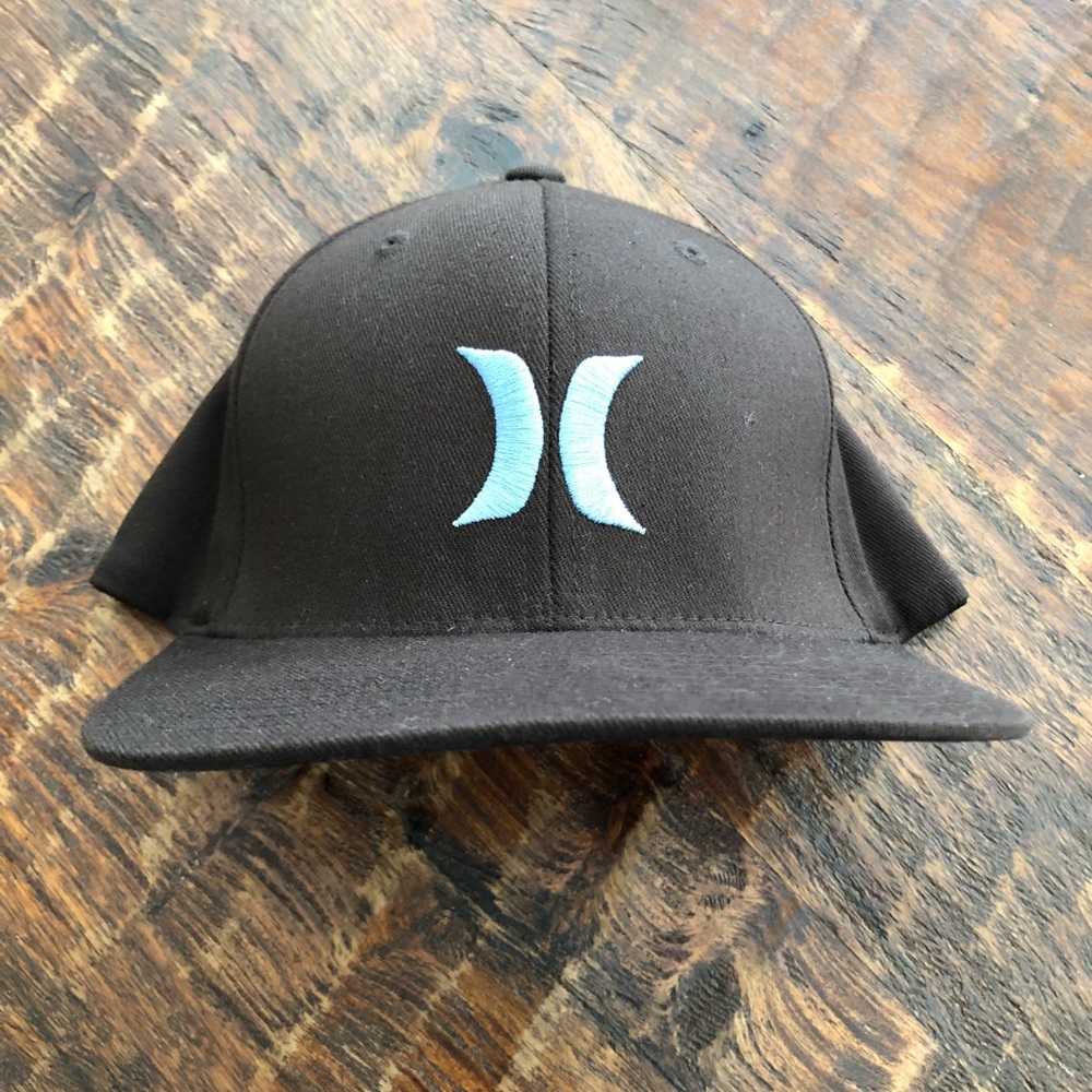 Hurley Flexfit Hat // OBO